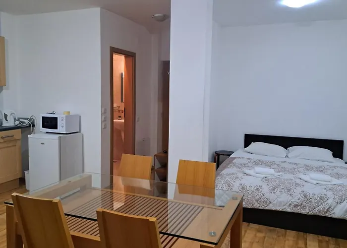 Mountain View A23 * 班斯科